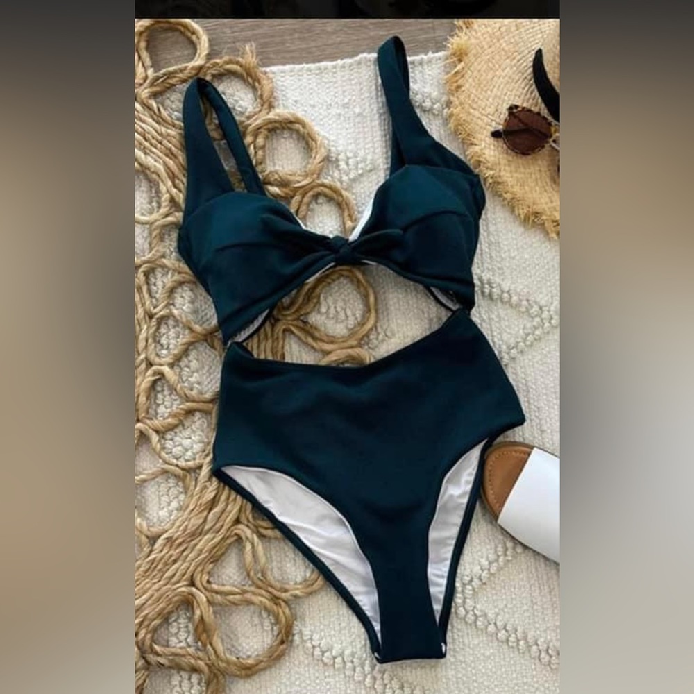 Swim suit
